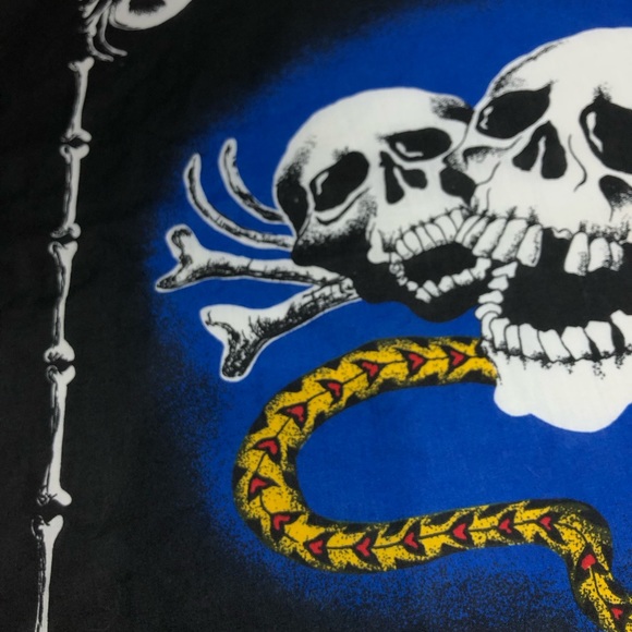 Vintage 1990’s Skull Snakes Bandana made in USA - Picture 4 of 10